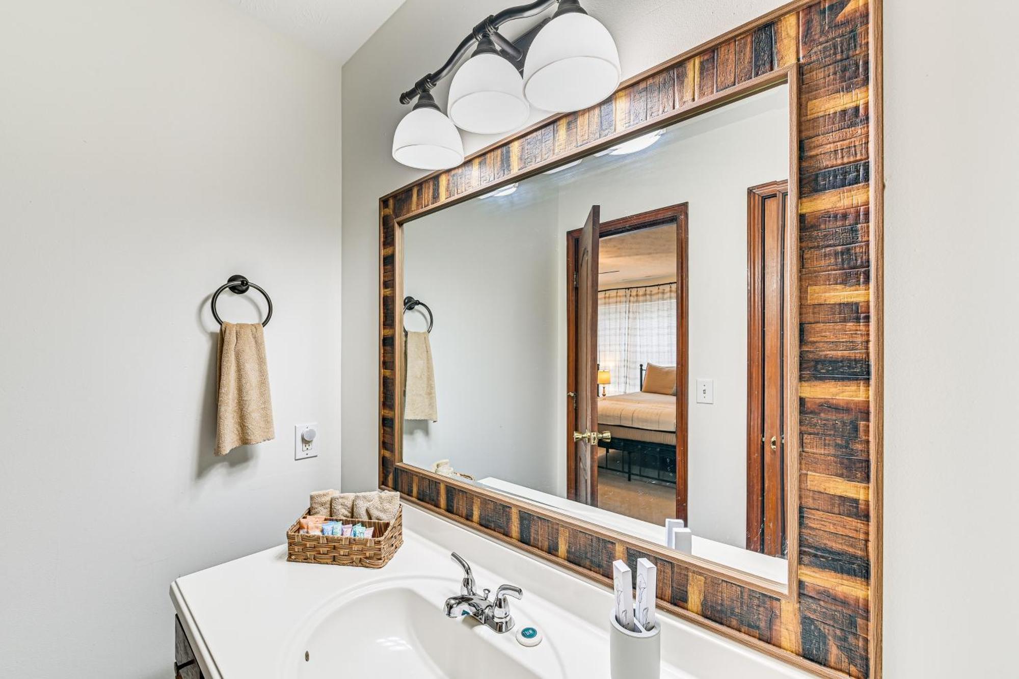 Williamstown Gem With Private Pool And Hot Tub! Villa Buitenkant foto
